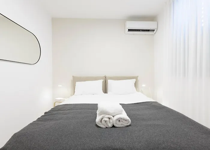Localz - Jaffa Apartment