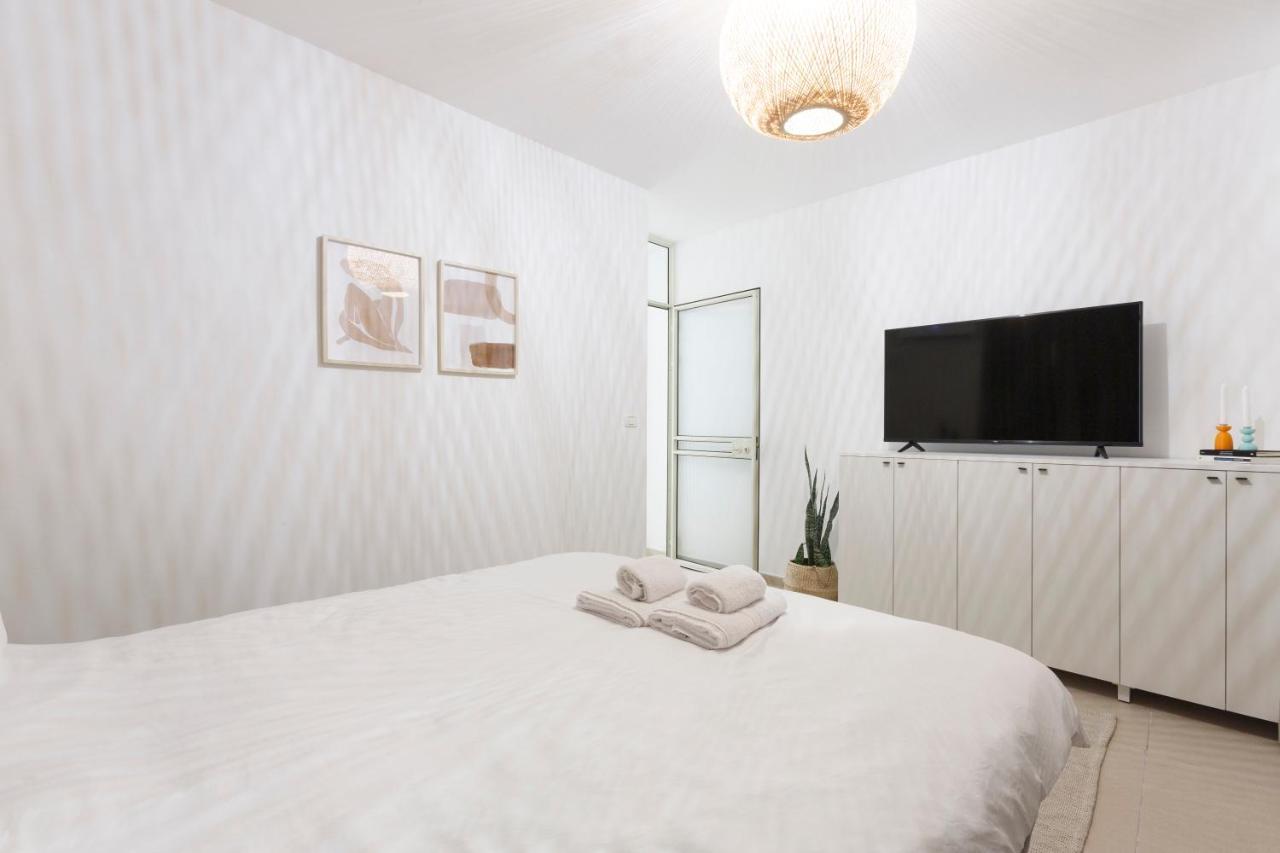 Localz - Jaffa Apartment